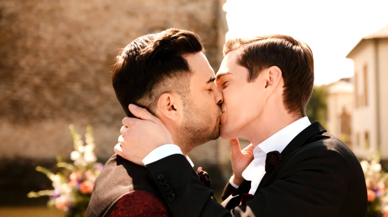 Unter uns2025-10-15T04:49:40.080Z"